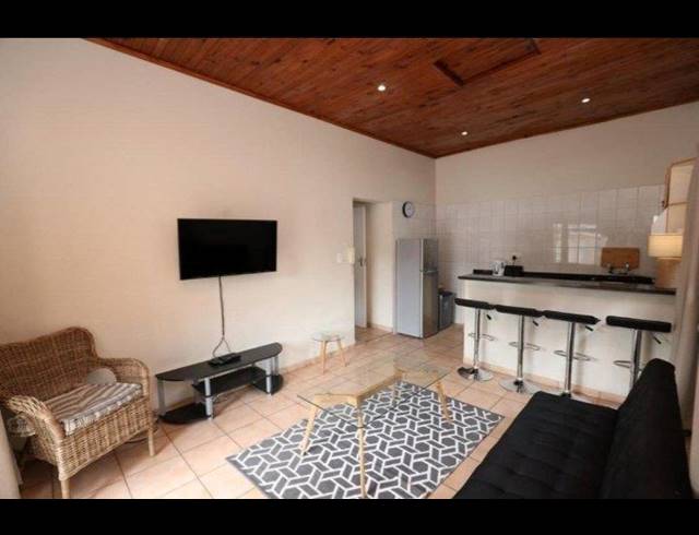 10 BEDROOM HOUSE FOR SALE IN BEDFORD GARDENS